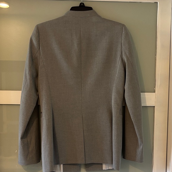 DKNY Gray Open-Front Blazer with Gold Ring Accent - Picture 9 of 9